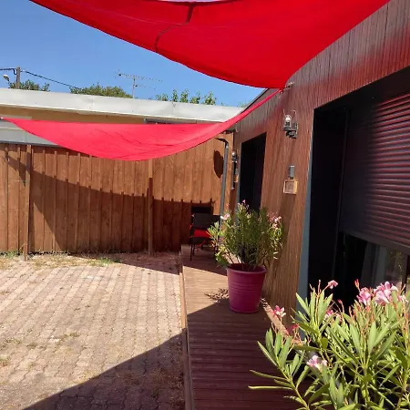 Holiday home Cottage Pessac